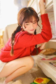 美女光屁股
